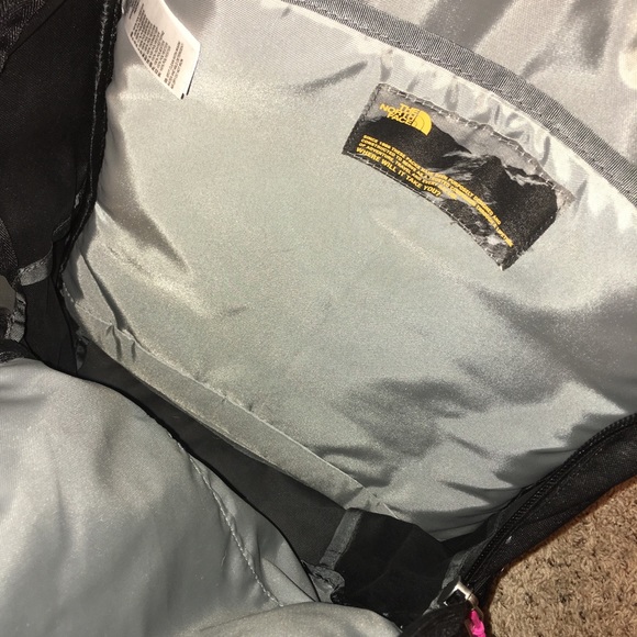 North face backpack - Picture 4 of 5